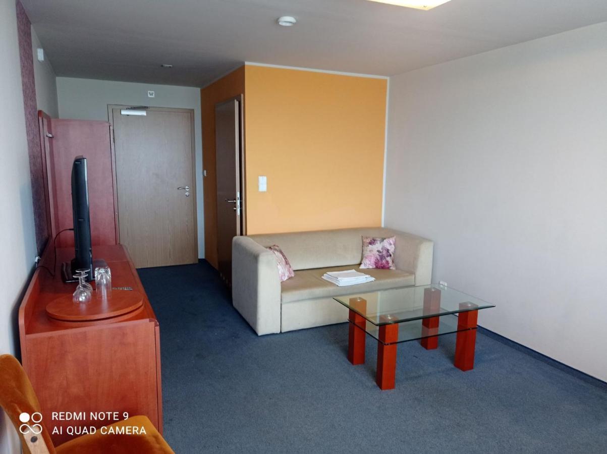 Krysztalowa Przystan Mrzezyno Ngoại thất bức ảnh